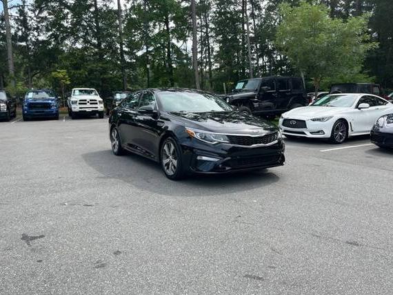 KIA OPTIMA 2019 5XXGT4L31KG362715 image