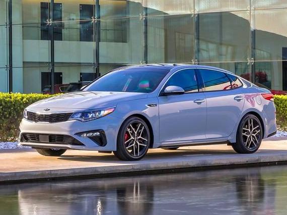 KIA OPTIMA 2019 5XXGT4L32KG299625 image