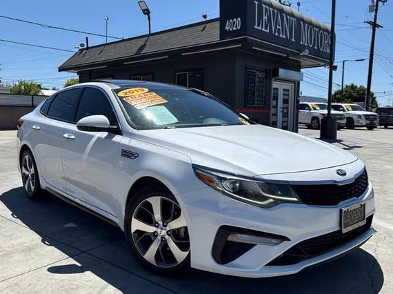 KIA OPTIMA 2019 5XXGT4L36KG369885 image