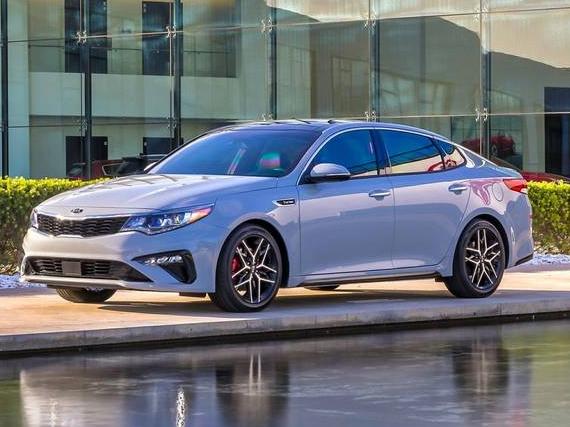 KIA OPTIMA 2019 5XXGT4L3XKG329860 image