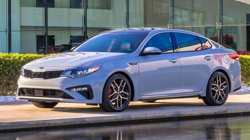 KIA OPTIMA 2019 5XXGU4L1XKG304338 image