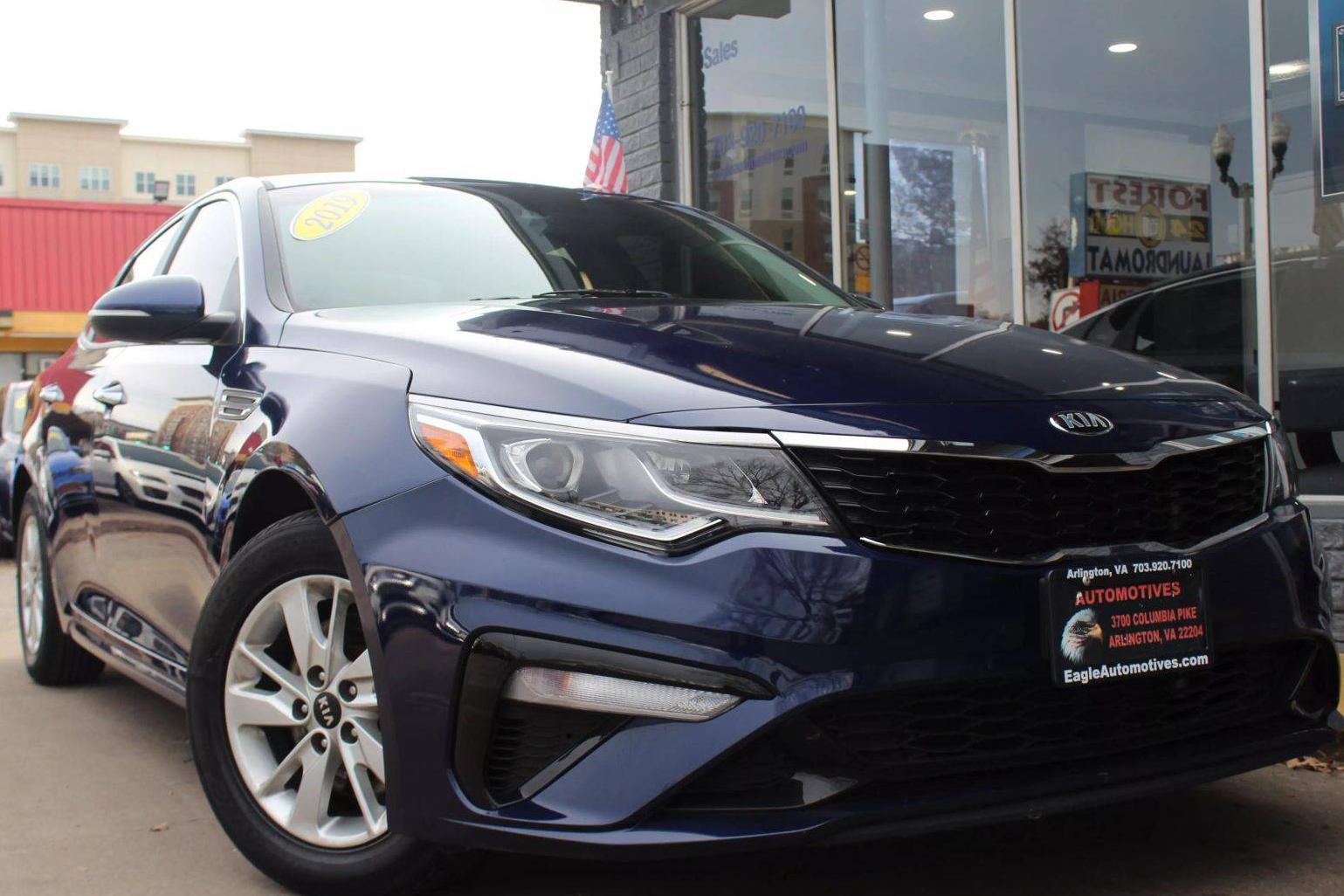 KIA OPTIMA 2019 5XXGT4L35KG277702 image