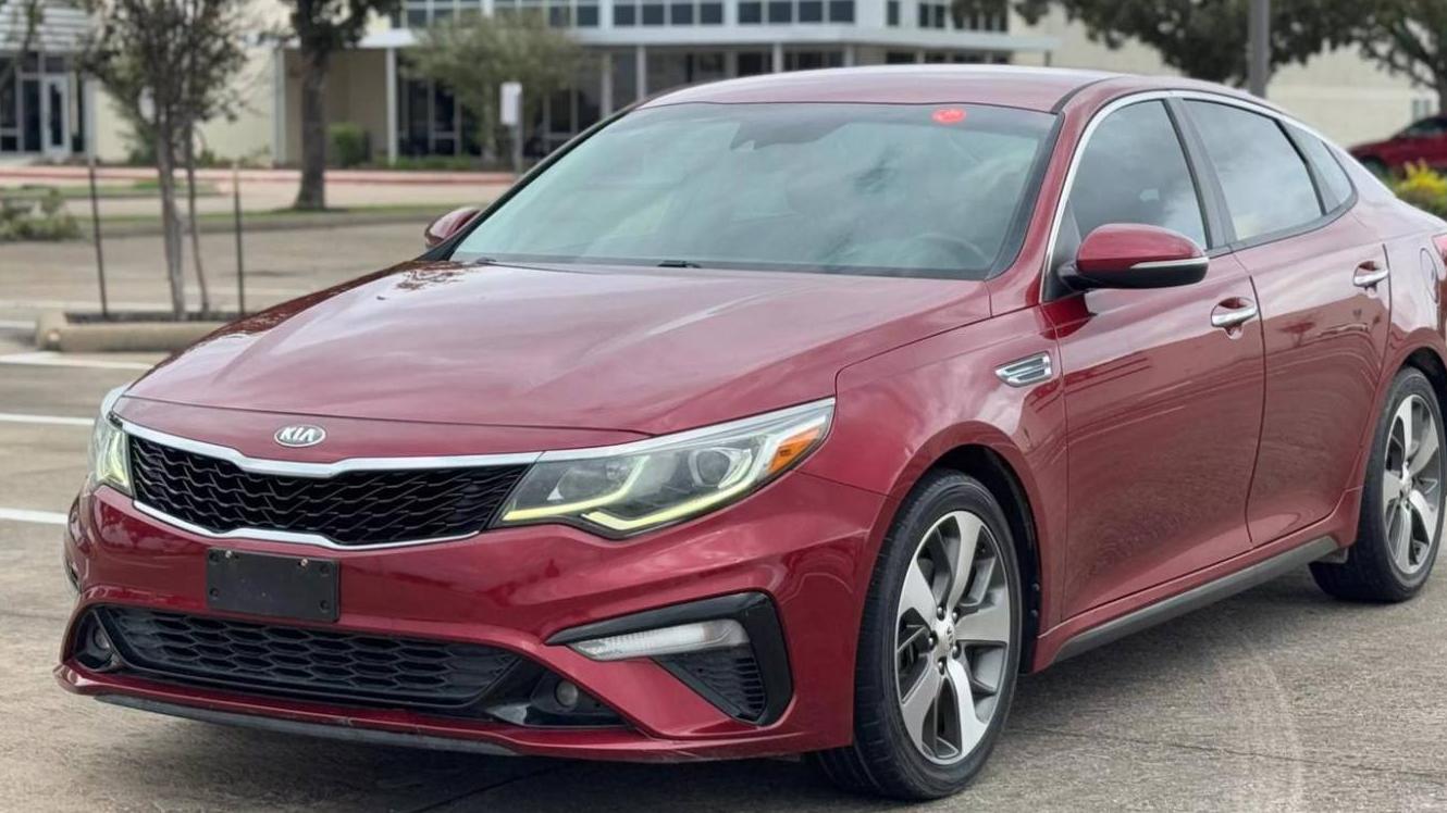 KIA OPTIMA 2019 5XXGT4L32KG353702 image