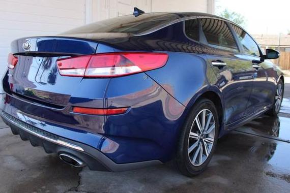 KIA OPTIMA 2019 5XXGT4L30KG365878 image