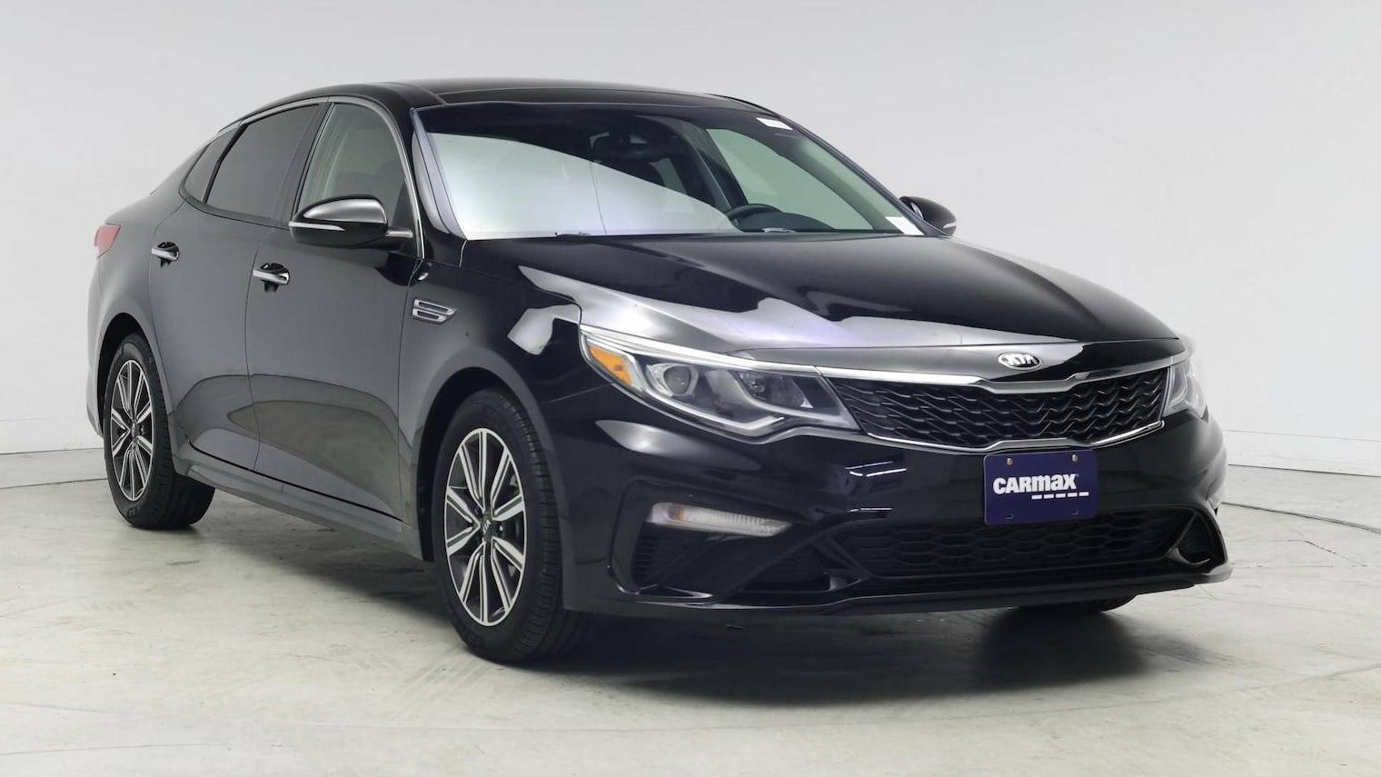 KIA OPTIMA 2019 5XXGT4L31KG335174 image