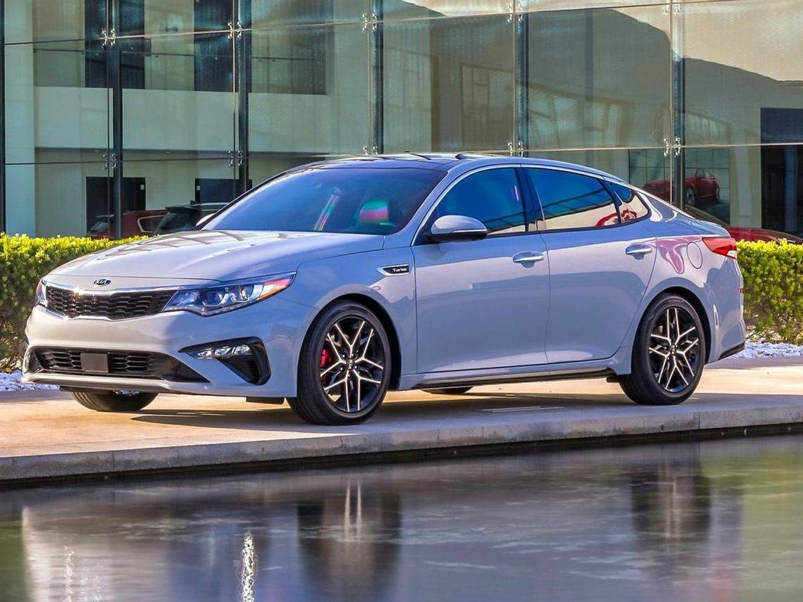 KIA OPTIMA 2019 5XXGT4L38KG350402 image