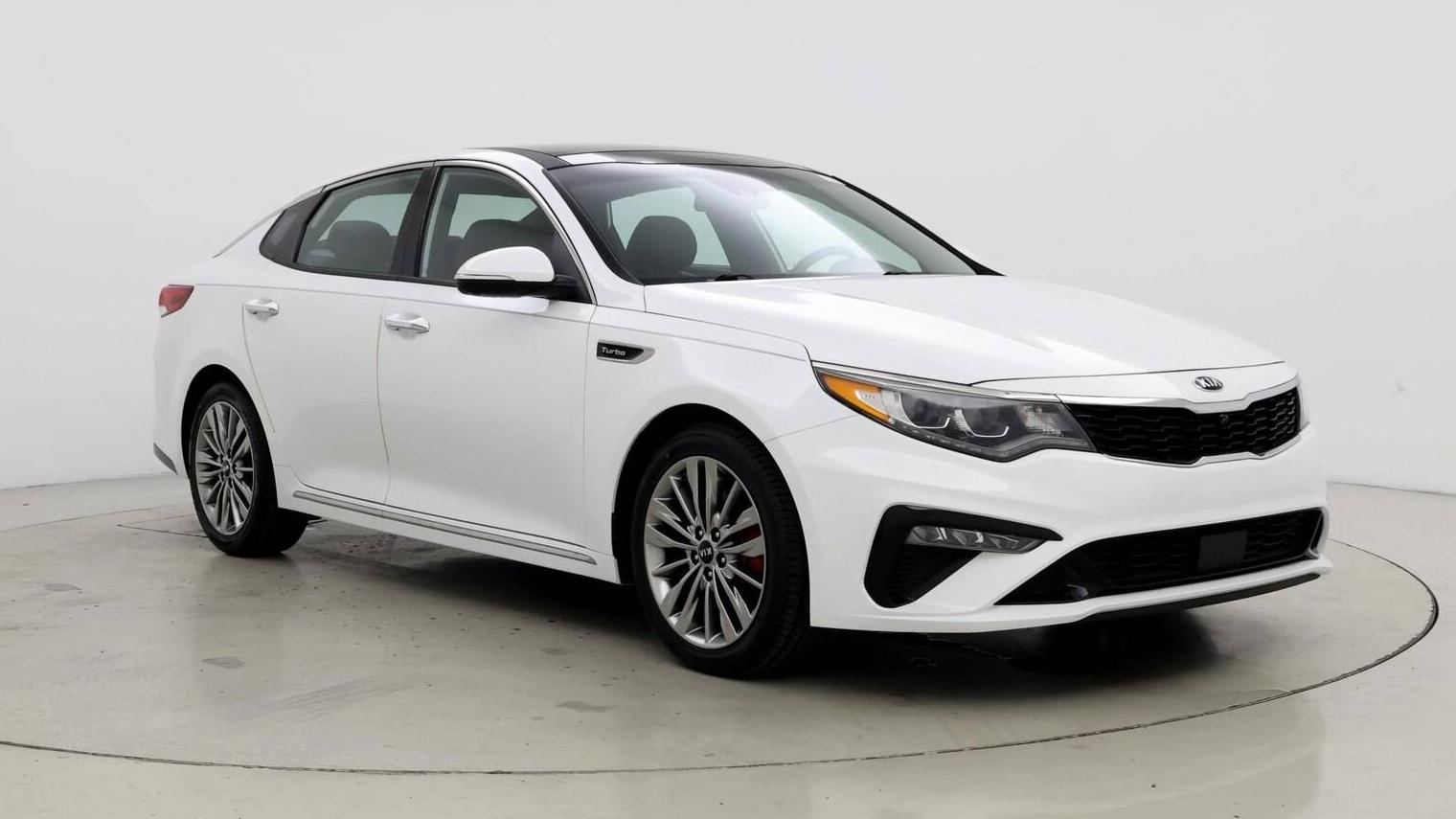 KIA OPTIMA 2019 5XXGV4L22KG332608 image