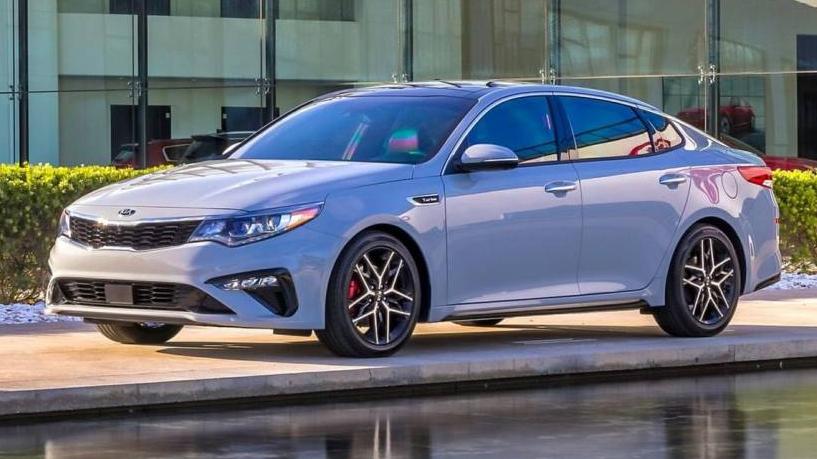 KIA OPTIMA 2019 5XXGT4L33KG373070 image