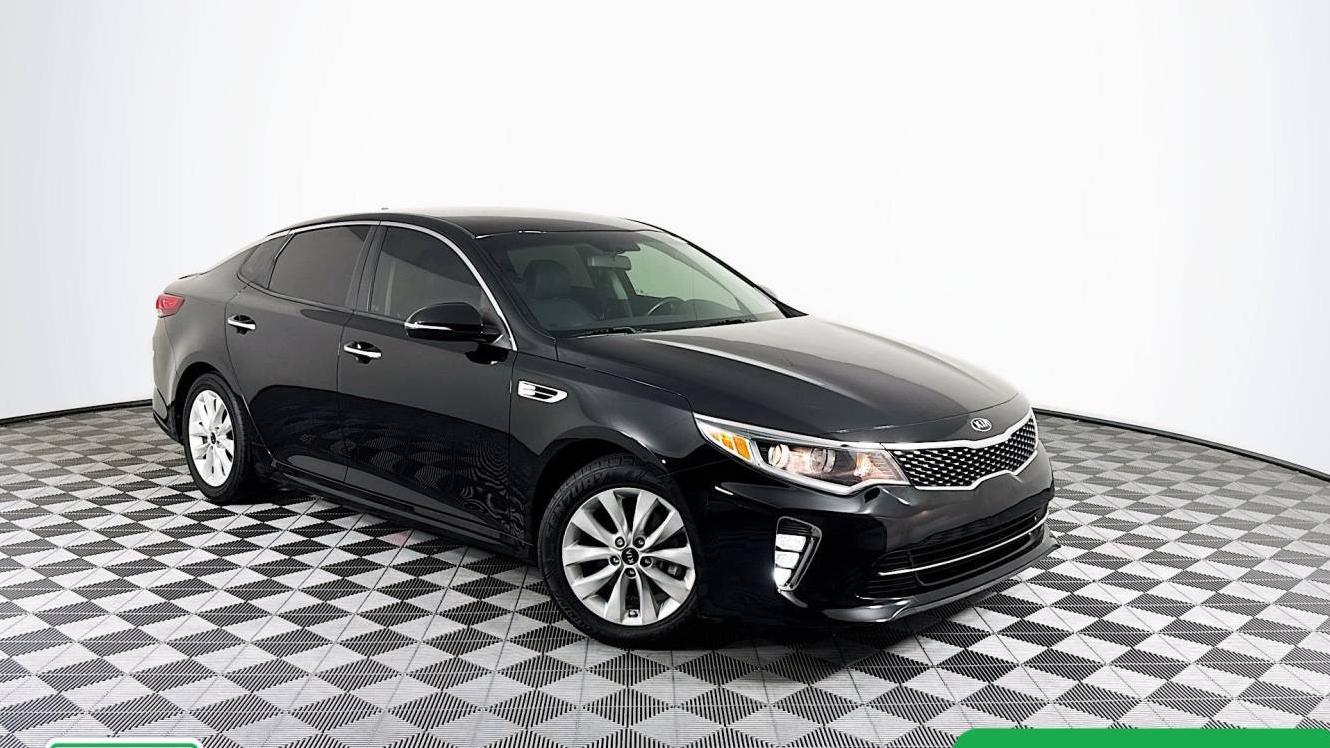 KIA OPTIMA 2018 5XXGT4L31JG223814 image