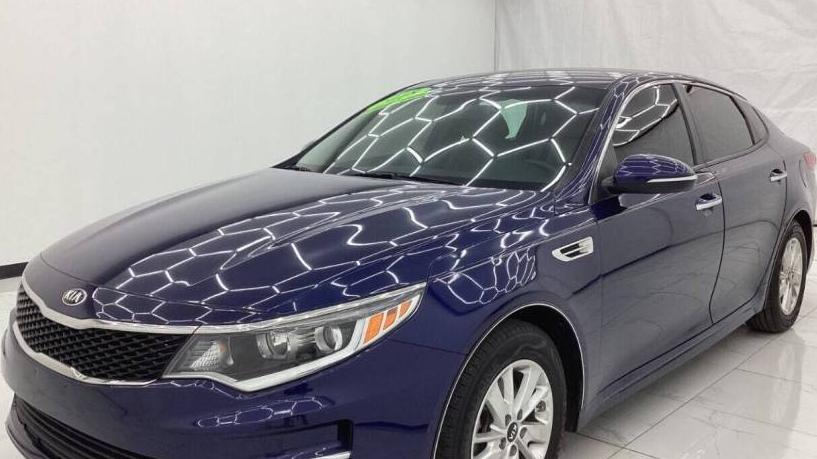 KIA OPTIMA 2018 5XXGT4L35JG202853 image