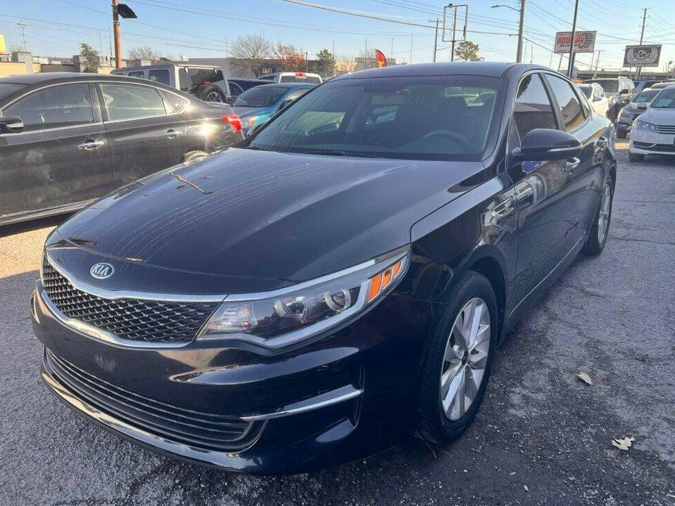 KIA OPTIMA 2018 5XXGT4L36JG253701 image