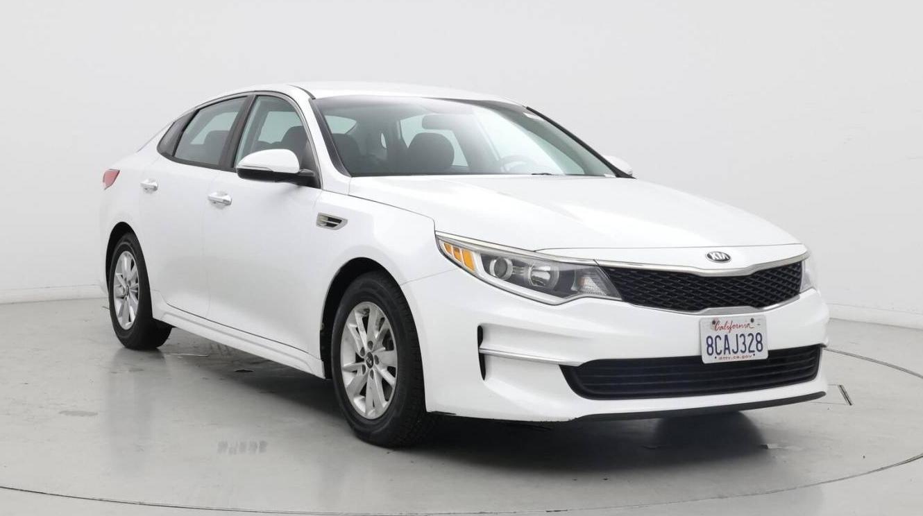 KIA OPTIMA 2018 5XXGT4L32JG201756 image