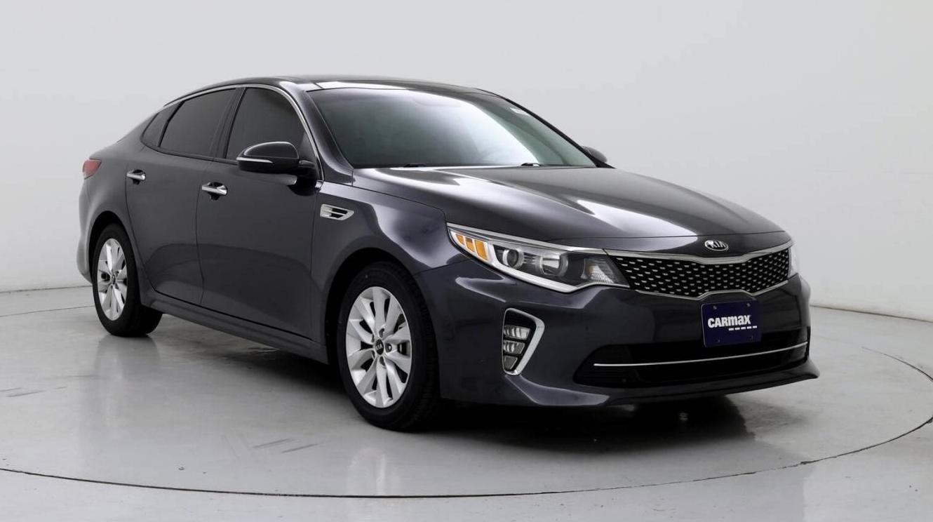 KIA OPTIMA 2018 5XXGT4L35JG243452 image