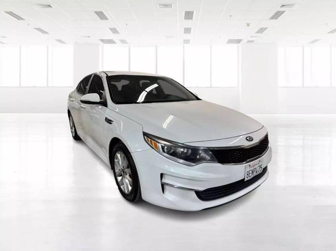 KIA OPTIMA 2018 5XXGT4L34JG263921 image