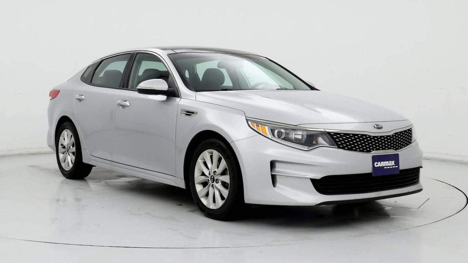 KIA OPTIMA 2018 5XXGU4L31JG195901 image