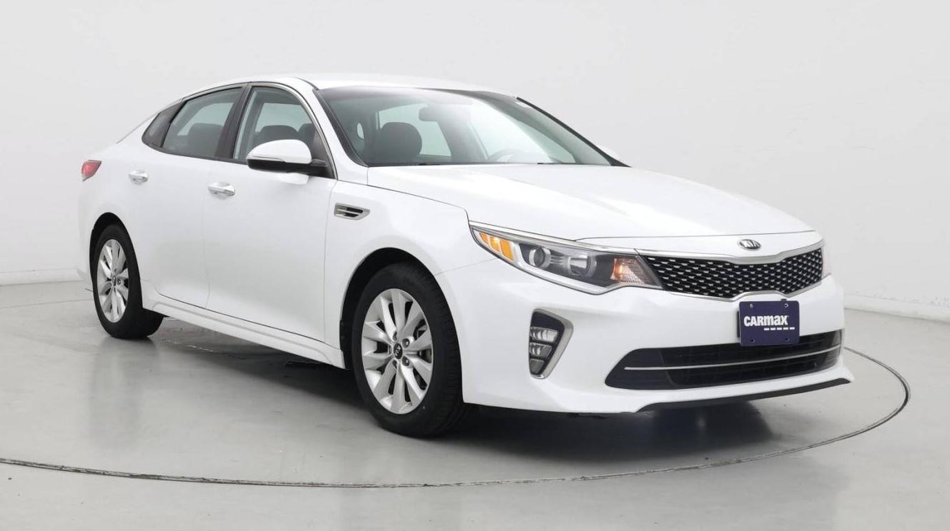 KIA OPTIMA 2018 5XXGT4L33JG226116 image