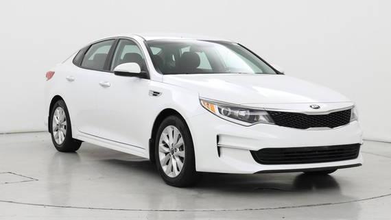 KIA OPTIMA 2018 5XXGT4L36JG267601 image