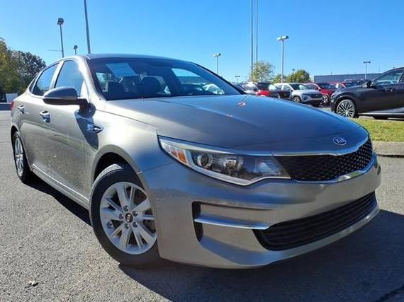 KIA OPTIMA 2018 5XXGT4L3XJG200581 image