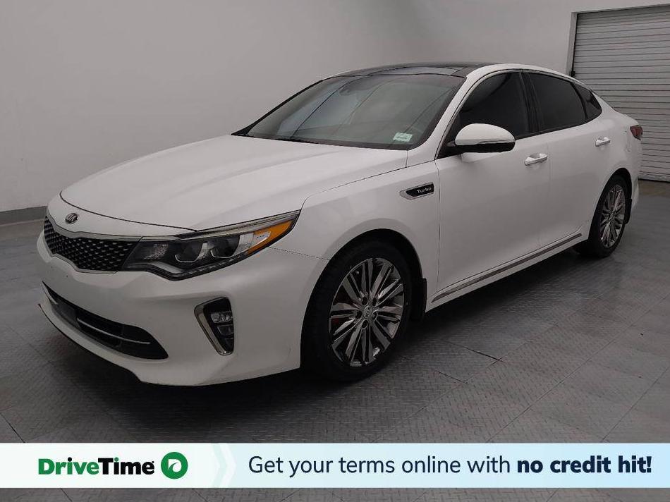 KIA OPTIMA 2018 5XXGV4L24JG220441 image