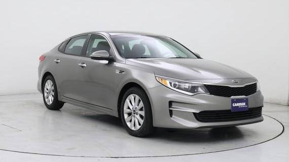 KIA OPTIMA 2018 5XXGT4L33JG268284 image