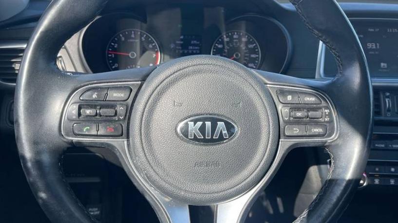 KIA OPTIMA 2018 5XXGU4L35JG206768 image