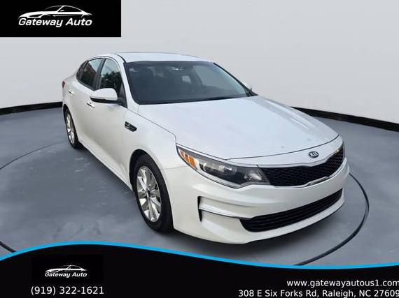 KIA OPTIMA 2018 5XXGT4L34JG252188 image
