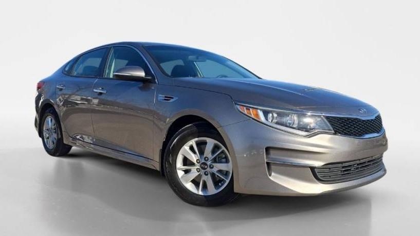 KIA OPTIMA 2018 5XXGT4L31JG179295 image