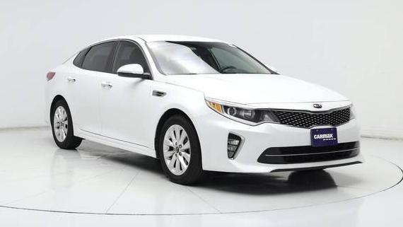 KIA OPTIMA 2018 5XXGT4L30JG216935 image