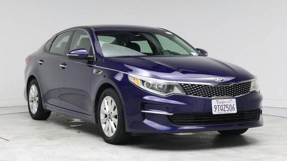 KIA OPTIMA 2018 5XXGU4L30JG221291 image