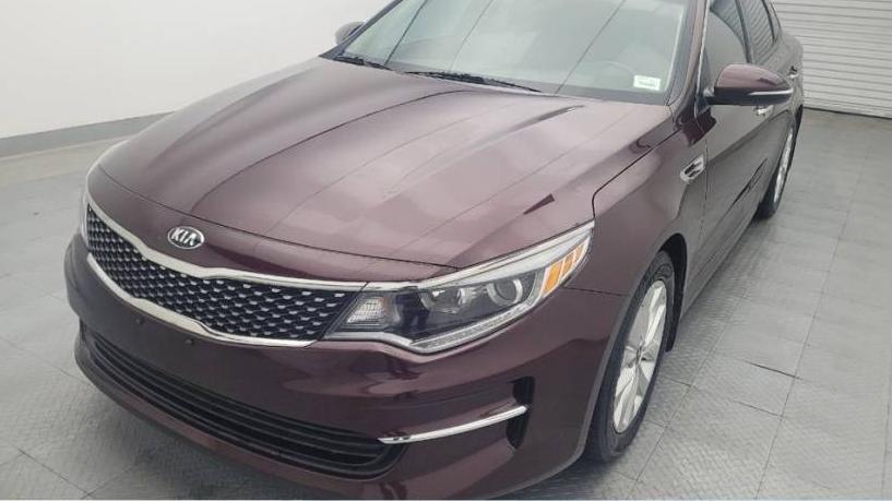 KIA OPTIMA 2018 5XXGU4L30JG249706 image