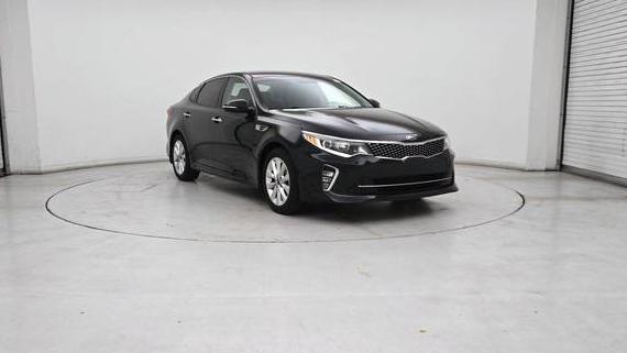 KIA OPTIMA 2018 5XXGT4L37JG227950 image