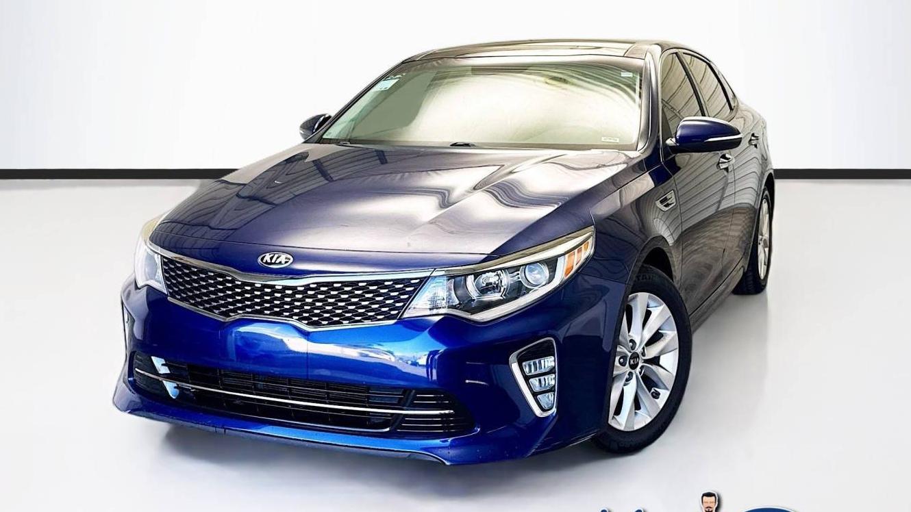 KIA OPTIMA 2018 5XXGT4L37JG242240 image