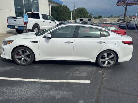 KIA OPTIMA 2018 5XXGW4L21JG180509 image