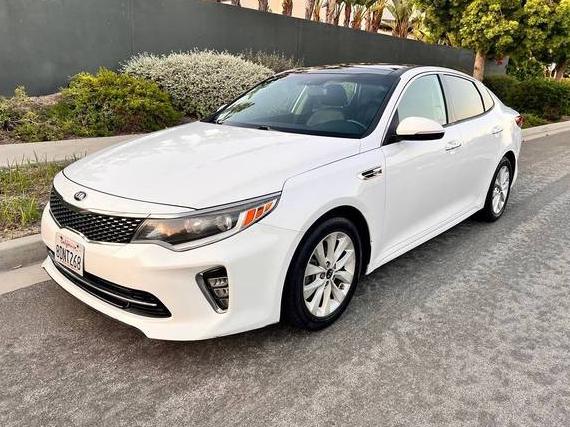 KIA OPTIMA 2018 5XXGT4L35JG245654 image