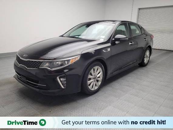 KIA OPTIMA 2018 5XXGU4L30JG224899 image