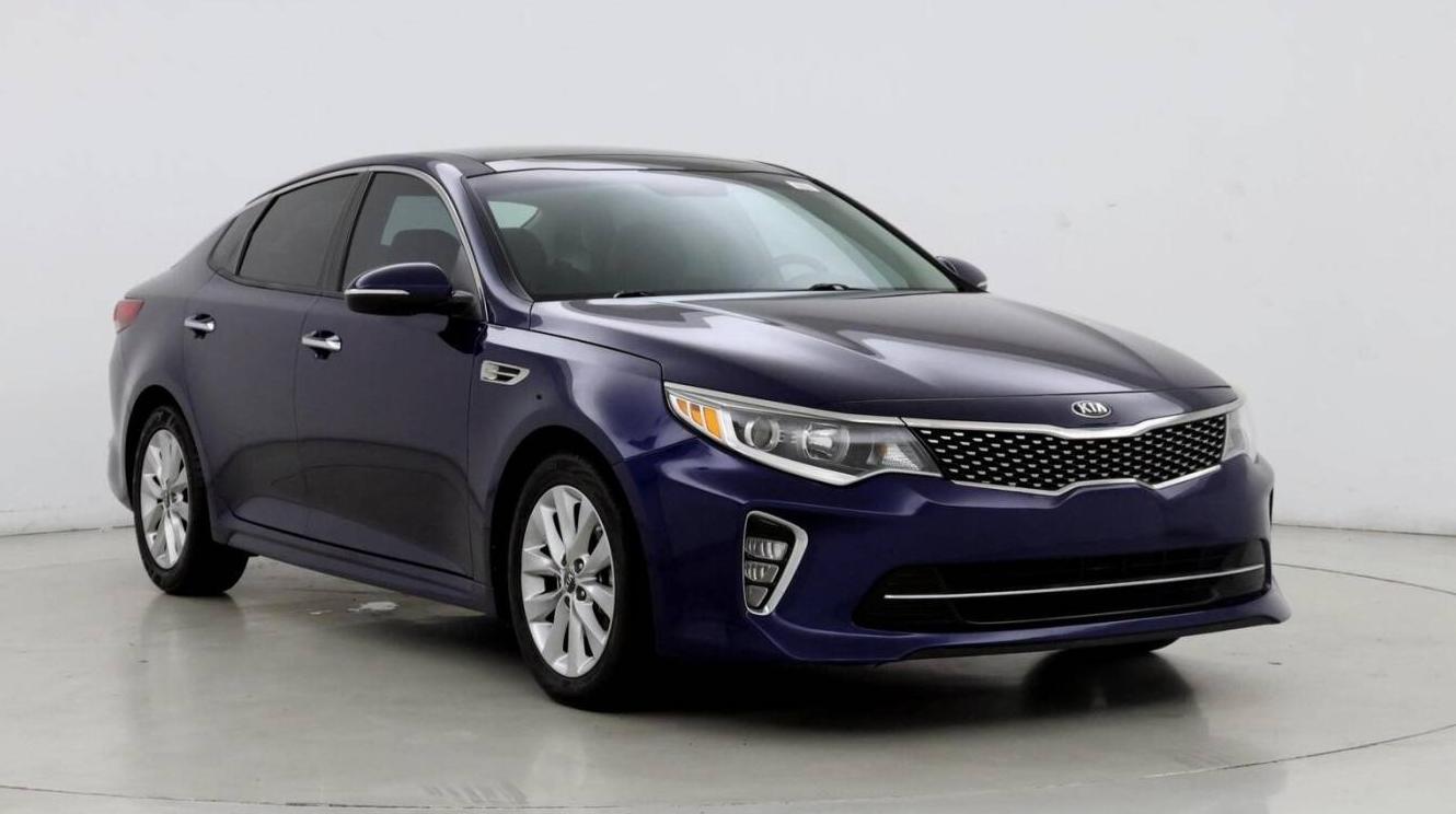 KIA OPTIMA 2018 5XXGT4L32JG242744 image