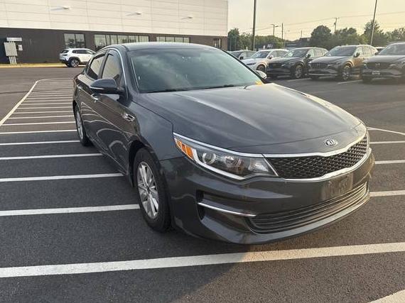 KIA OPTIMA 2018 KNAGT4L31J5234605 image
