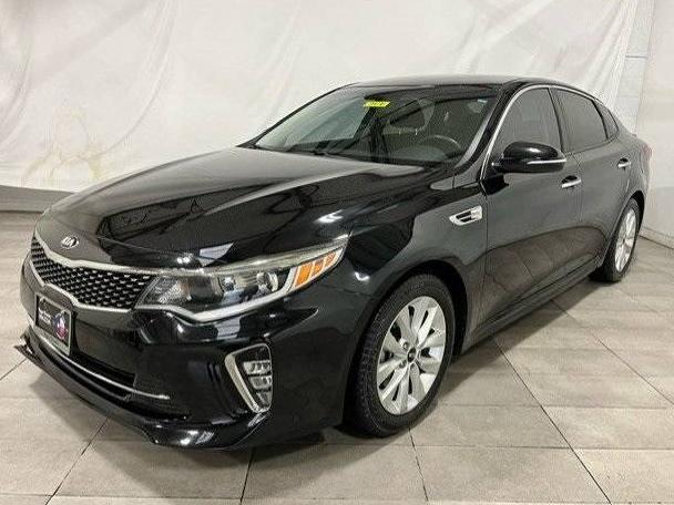 KIA OPTIMA 2018 5XXGT4L38JG227942 image