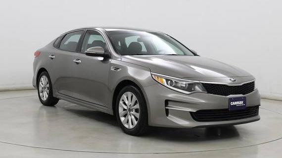 KIA OPTIMA 2018 5XXGT4L35JG253639 image
