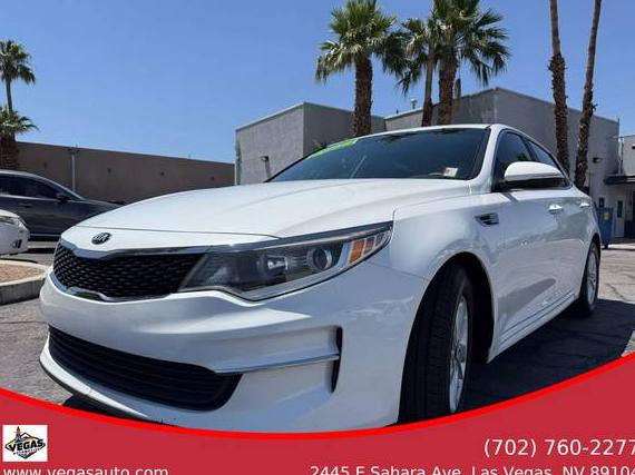 KIA OPTIMA 2017 5XXGT4L31HG143035 image