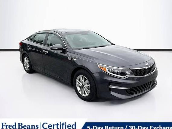 KIA OPTIMA 2017 5XXGT4L3XHG171643 image