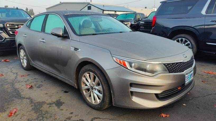 KIA OPTIMA 2017 5XXGU4L35HG129409 image