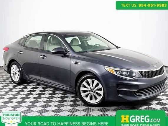 KIA OPTIMA 2017 5XXGT4L32HG147627 image