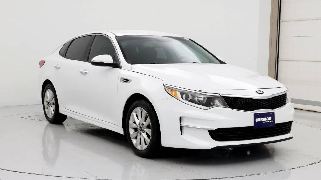 KIA OPTIMA 2017 5XXGT4L31HG124355 image