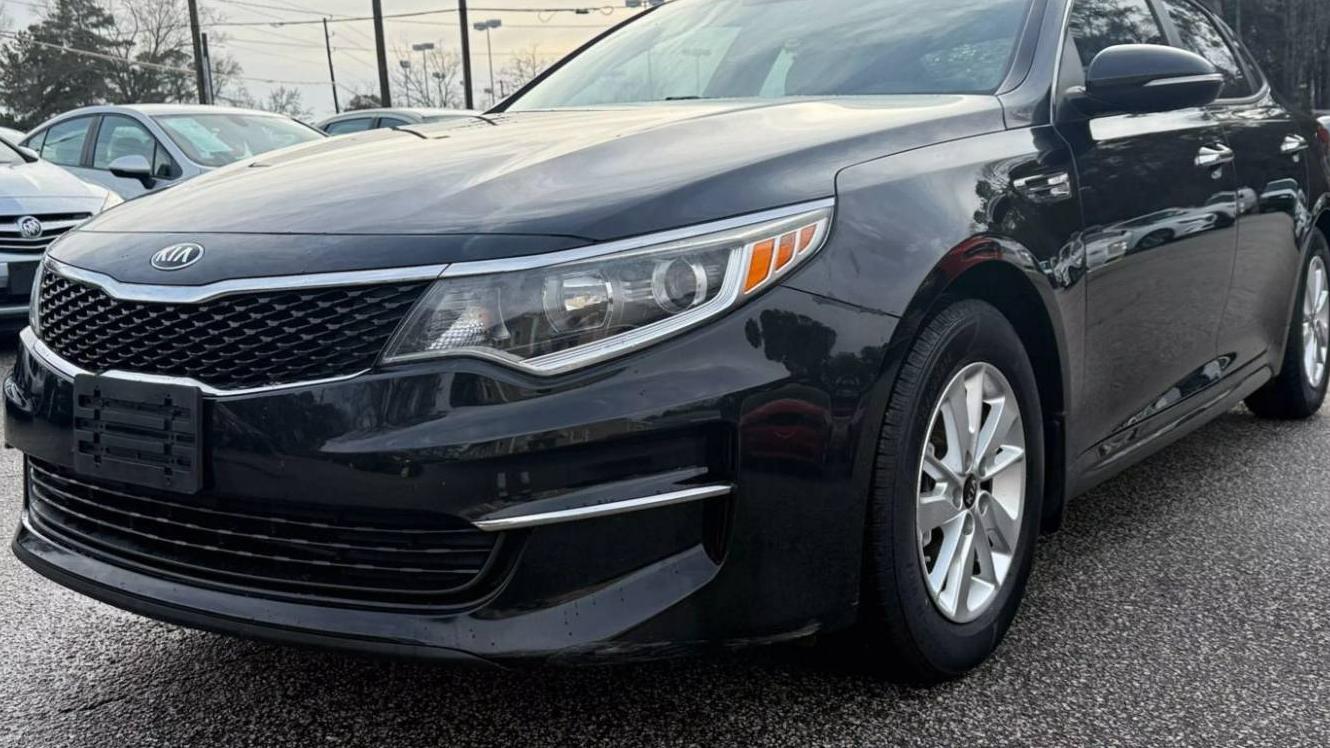 KIA OPTIMA 2017 5XXGT4L37HG125901 image