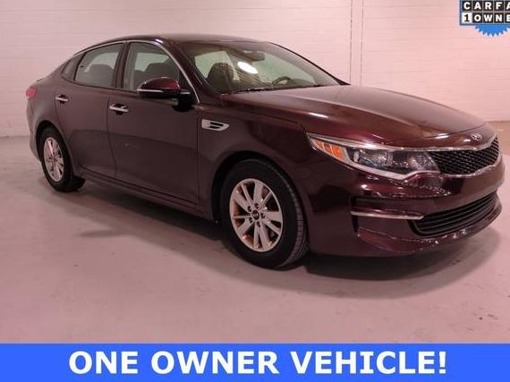 KIA OPTIMA 2017 5XXGT4L35HG156144 image