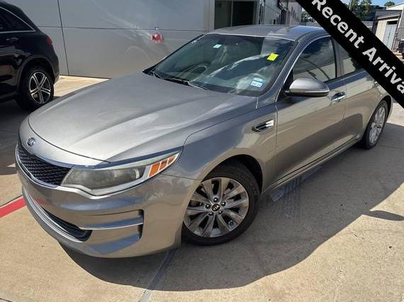 KIA OPTIMA 2017 5XXGT4L34HG162212 image