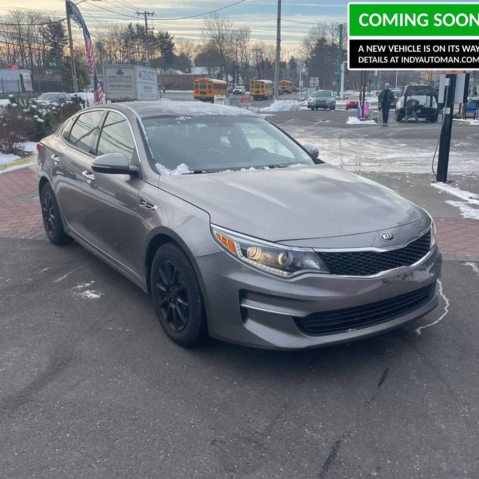 KIA OPTIMA 2017 5XXGU4L36HG152181 image