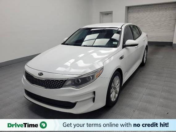 KIA OPTIMA 2017 5XXGU4L38HG138847 image