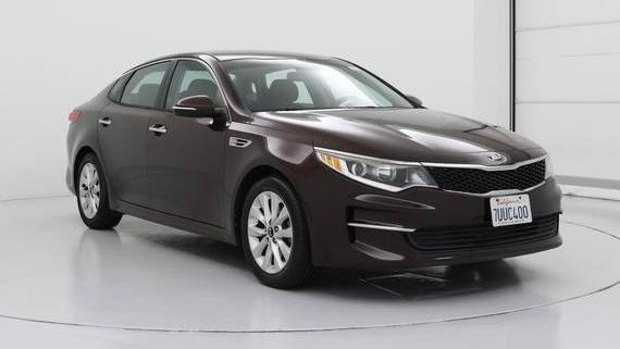 KIA OPTIMA 2017 5XXGT4L38HG139967 image